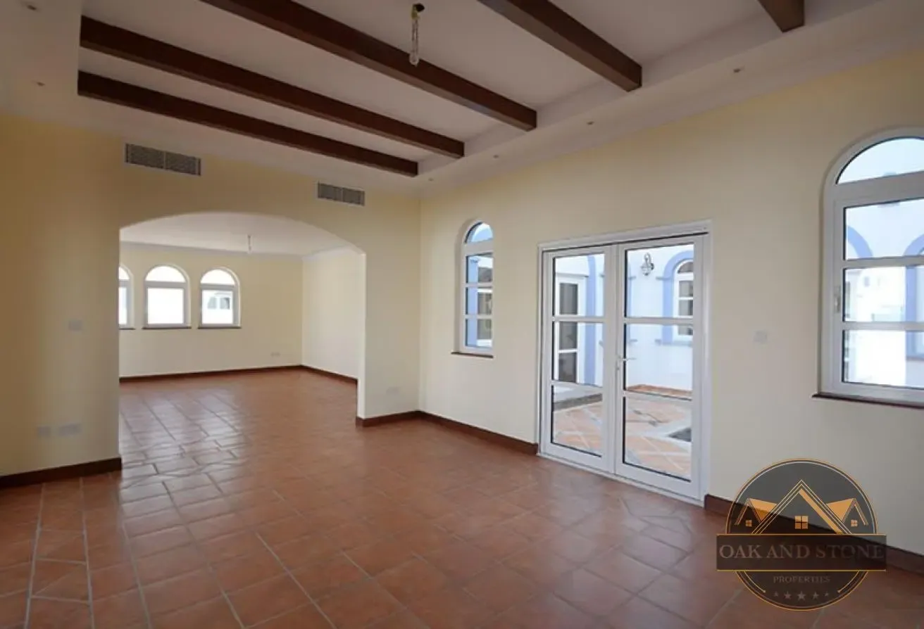 Valencia | 5 Bed+Study | Private Pool | Huge Plot