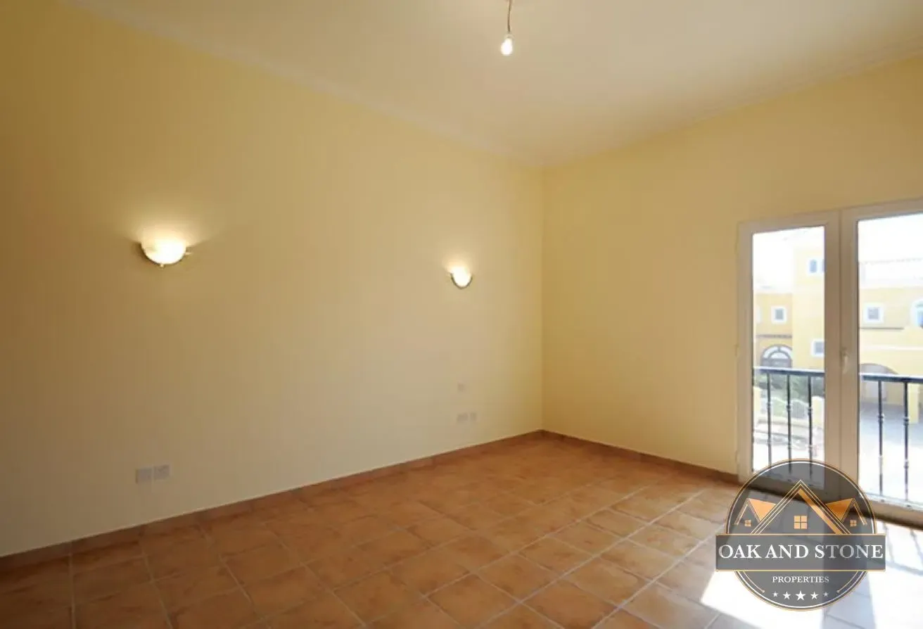 Valencia | 5 Bed+Study | Private Pool | Huge Plot