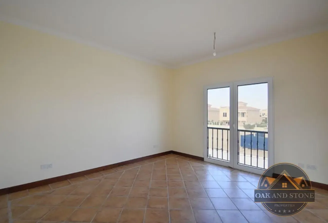Valencia | 5 Bed+Study | Private Pool | Huge Plot