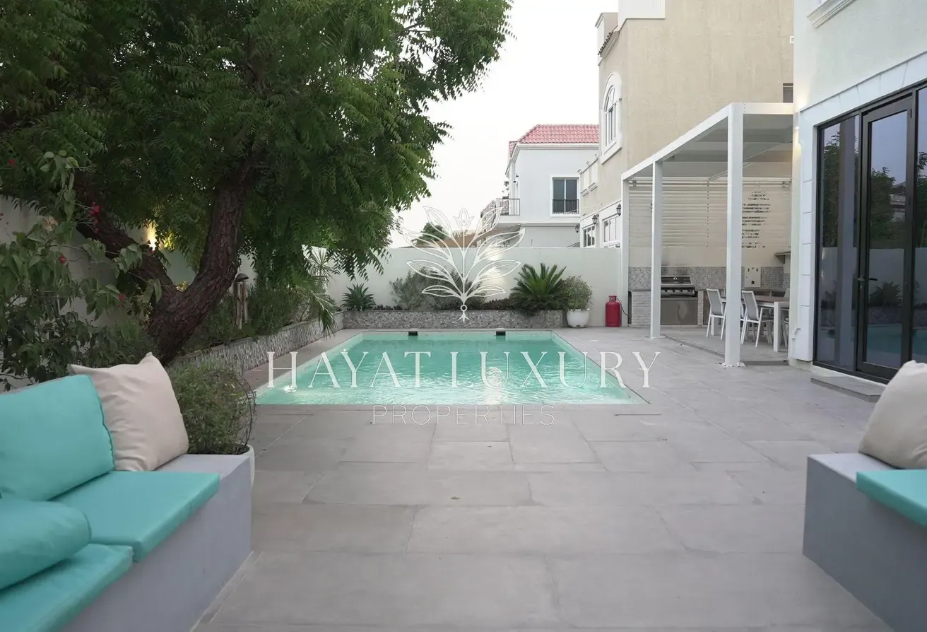 Upgraded Custom- Built | 5 Beds Ensuite + Maid | Exclusive