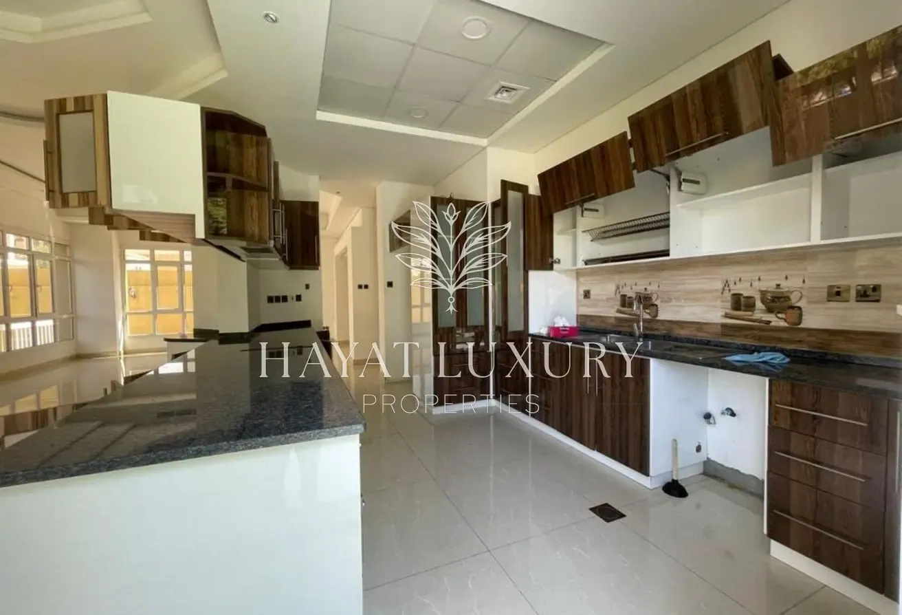 Custom-Built Luxury Villa | 5 Bedrooms | Private Pool | Centro, The Villa