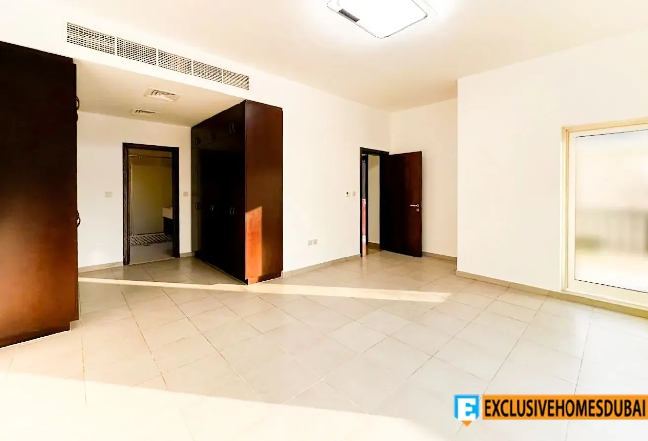 On Park | 5 beds + Maid | Pvt Pool | Vacant now