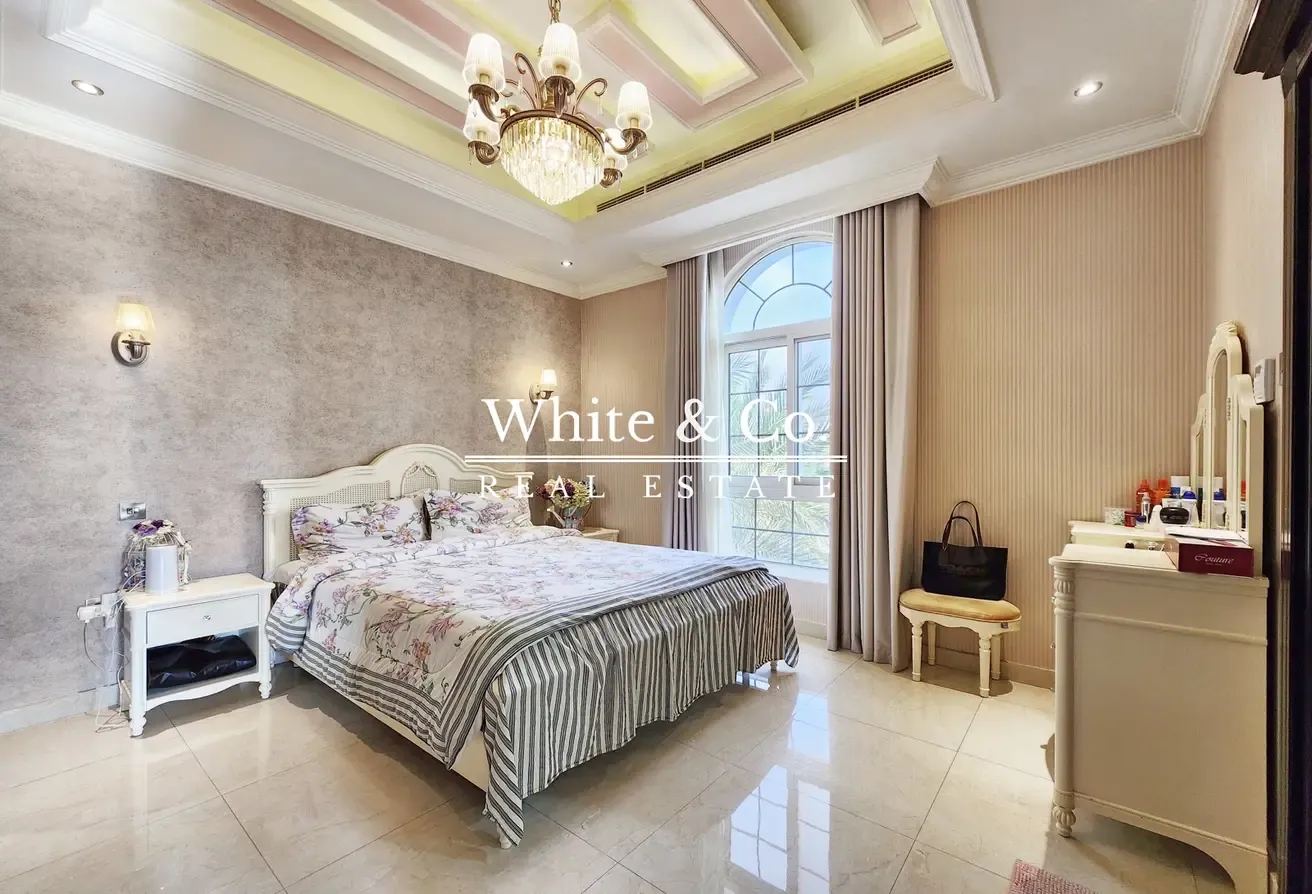 Custom Build | Corner Plot | Furnished
