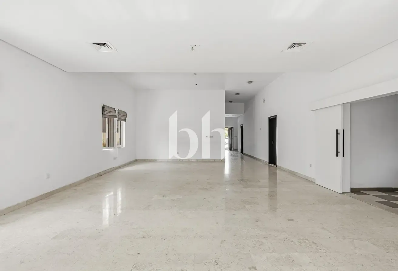 5BR Villa | Private Pool | Private Garden