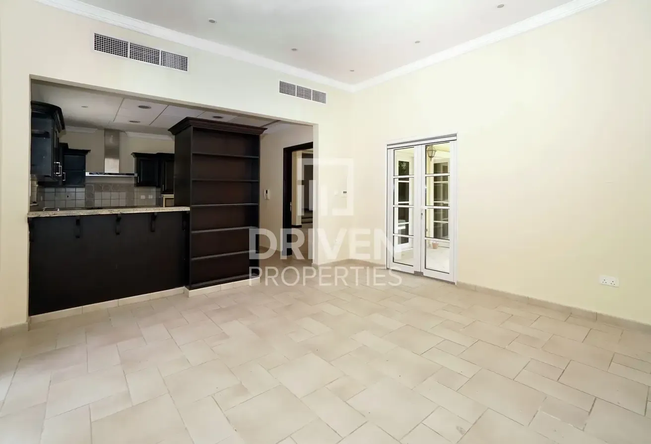 Corner | Well maintained | Lavish Community