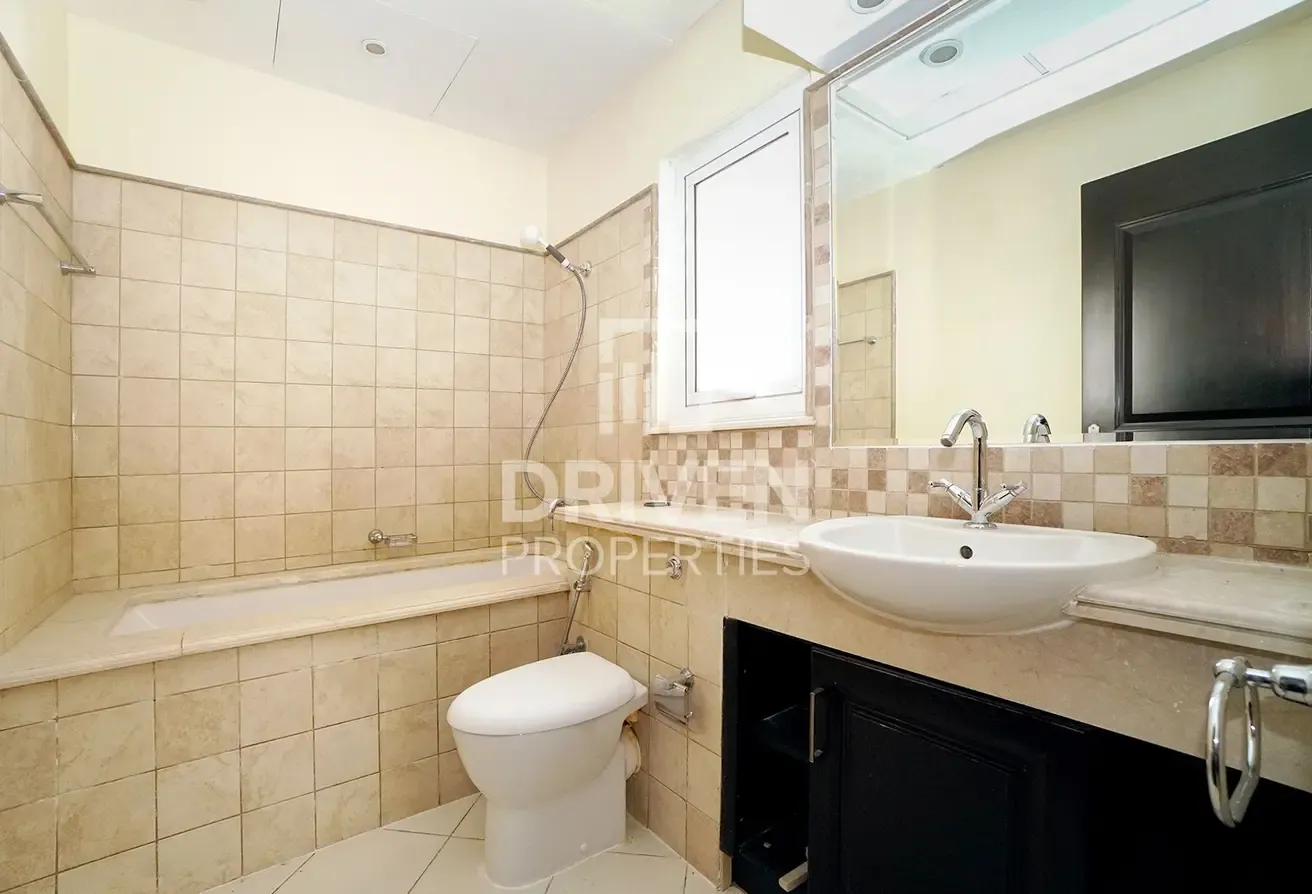 Corner | Well maintained | Lavish Community