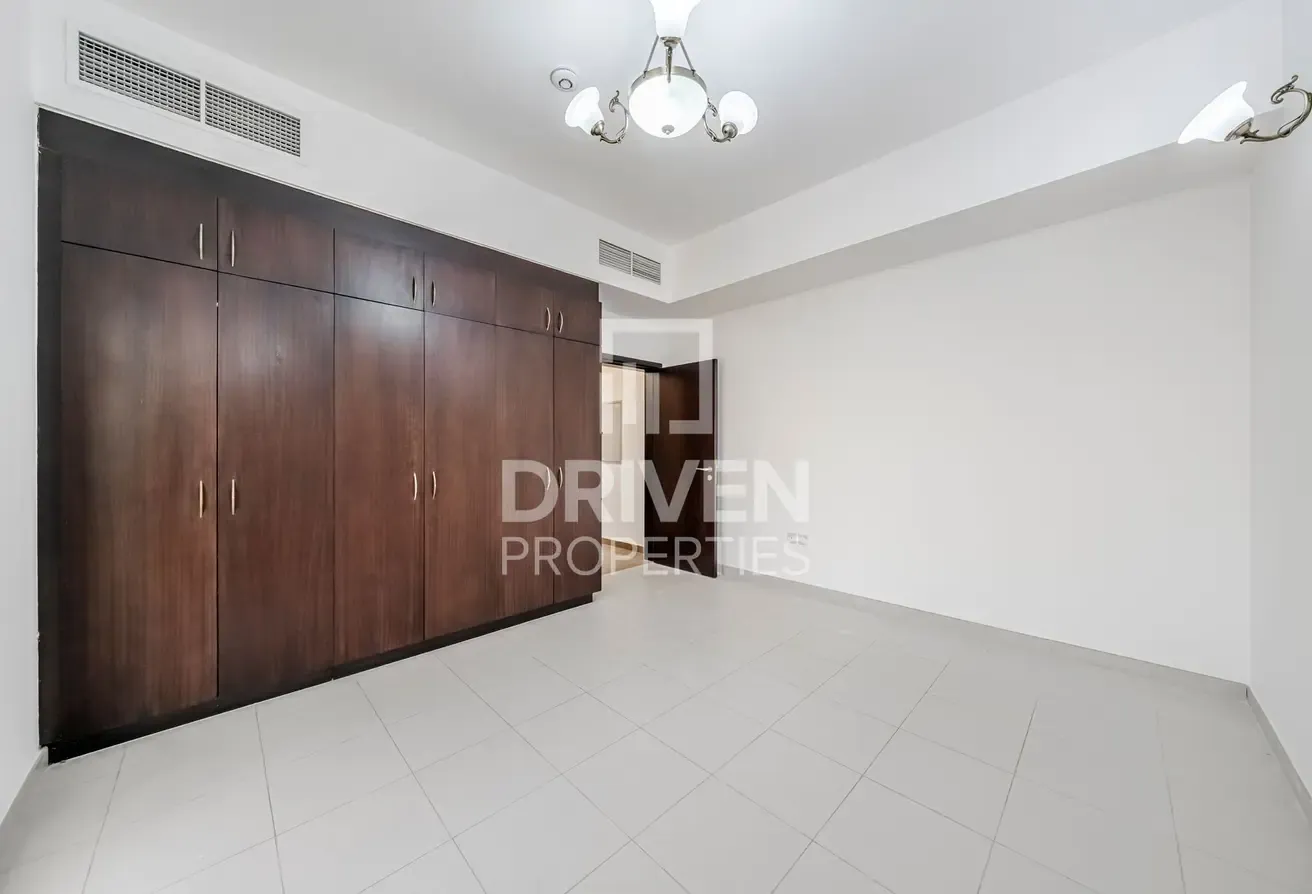 Vastu | Park Facing | Vacant | Mazaya Single Row