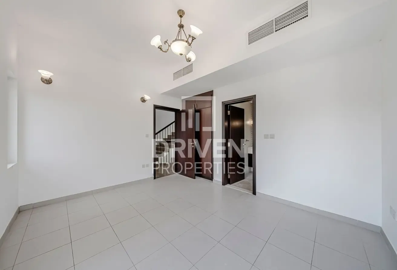 Vastu | Park Facing | Vacant | Mazaya Single Row