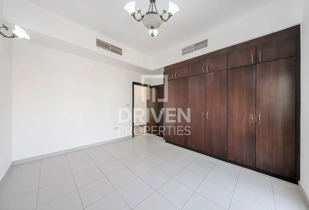 Vastu | Park Facing | Vacant | Mazaya Single Row