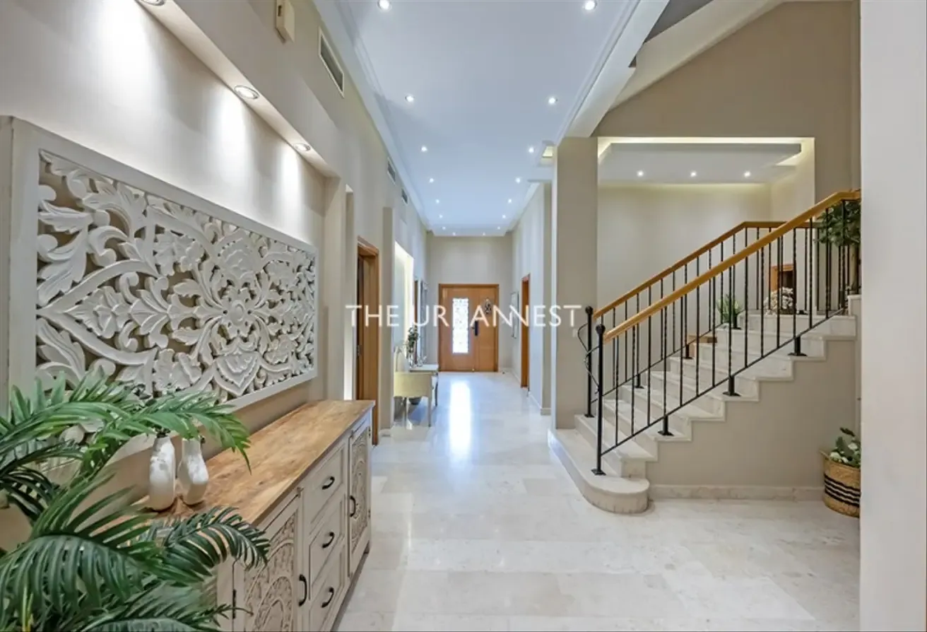 Mazaya B1 | 5 BHK with Study and Maids Room