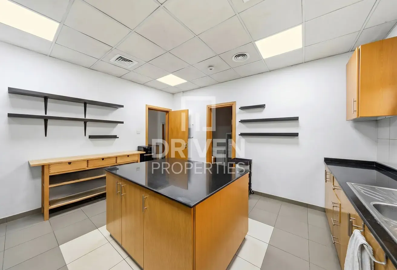 Next to Sports Court and Spinneys | Modern Layout
