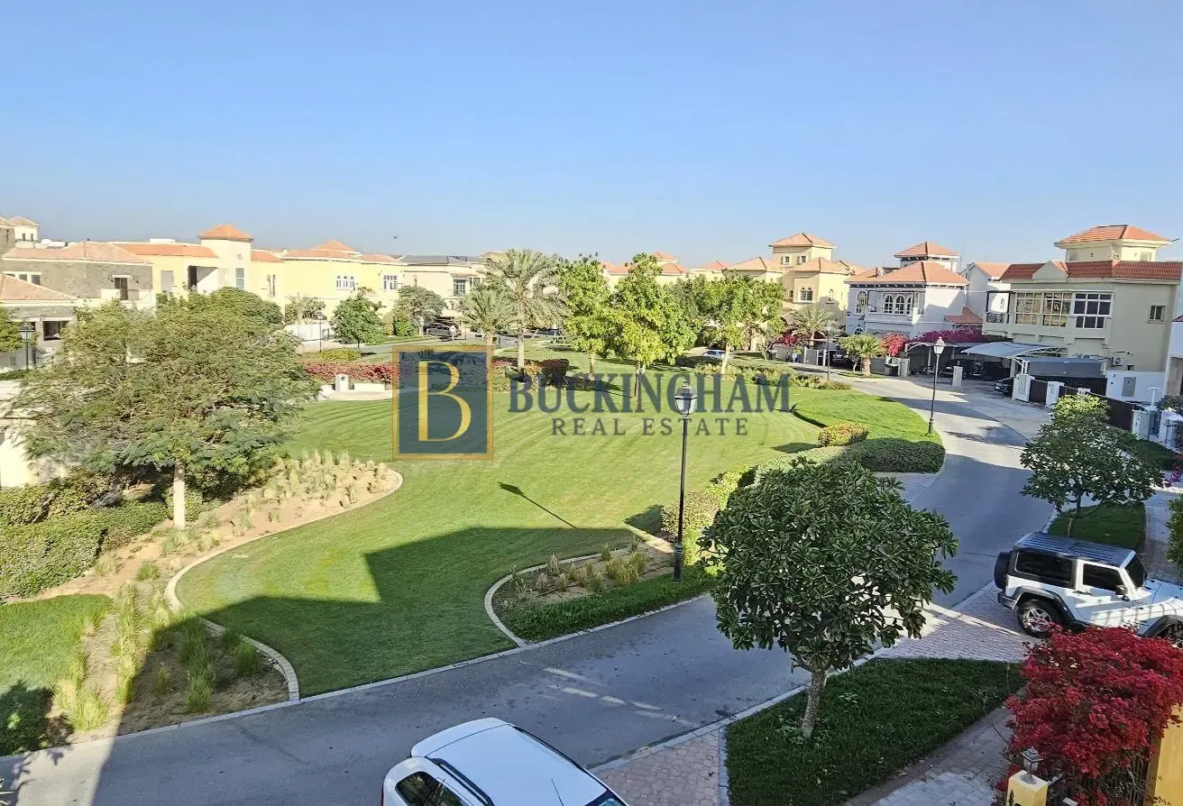 Luxury 5BR Villa | Private Garden l Park View
