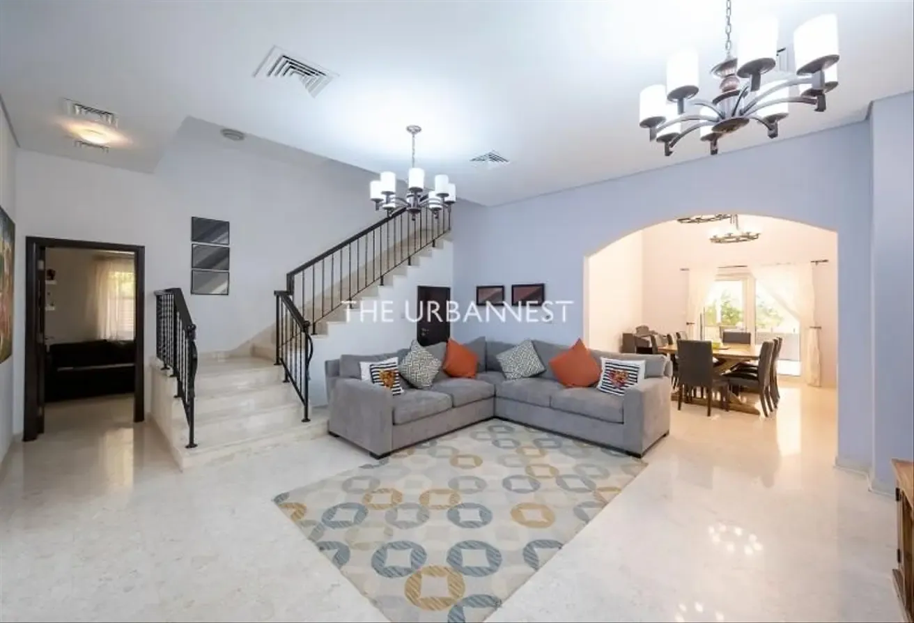 Exclusive | 5BHK | Backing onto the Greenbelt