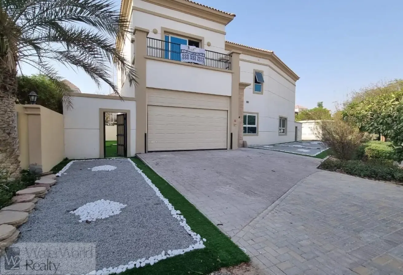 Well-Maintained 5Bed+Maid | Upgraded | Rented