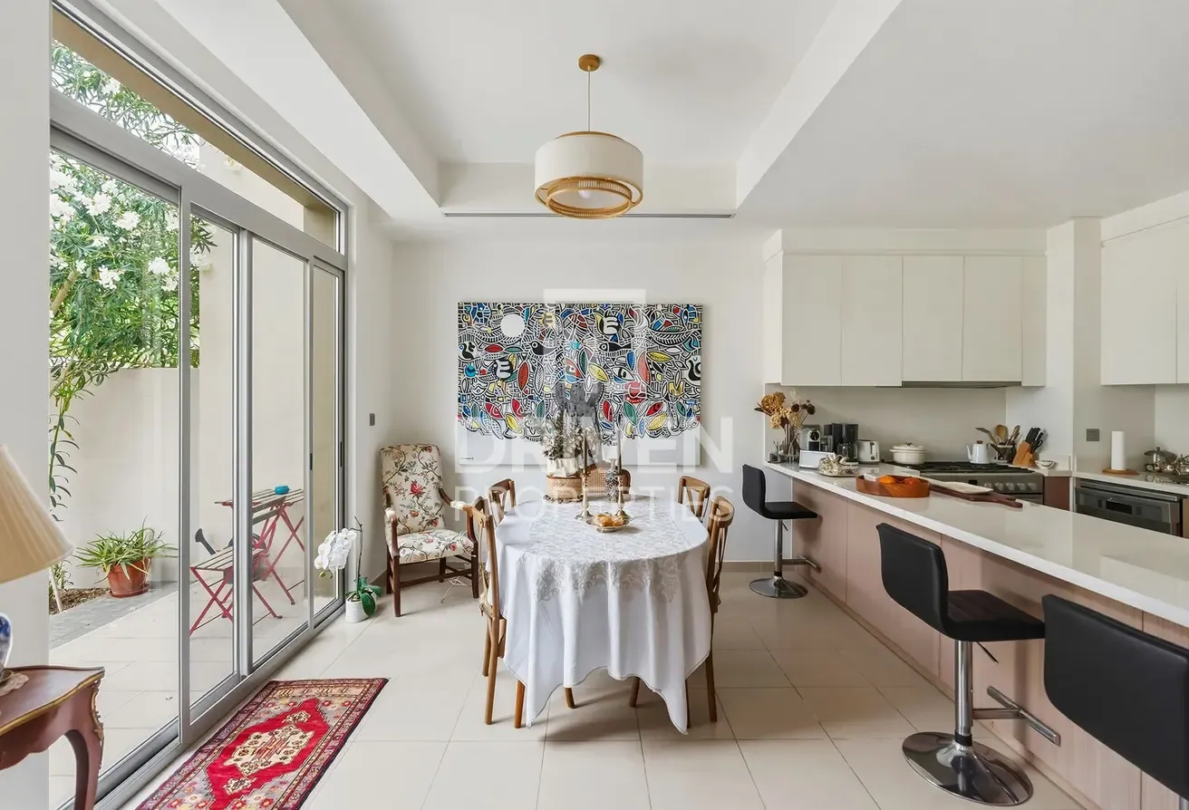 End Unit | VOT | Near Pool | Serene Location