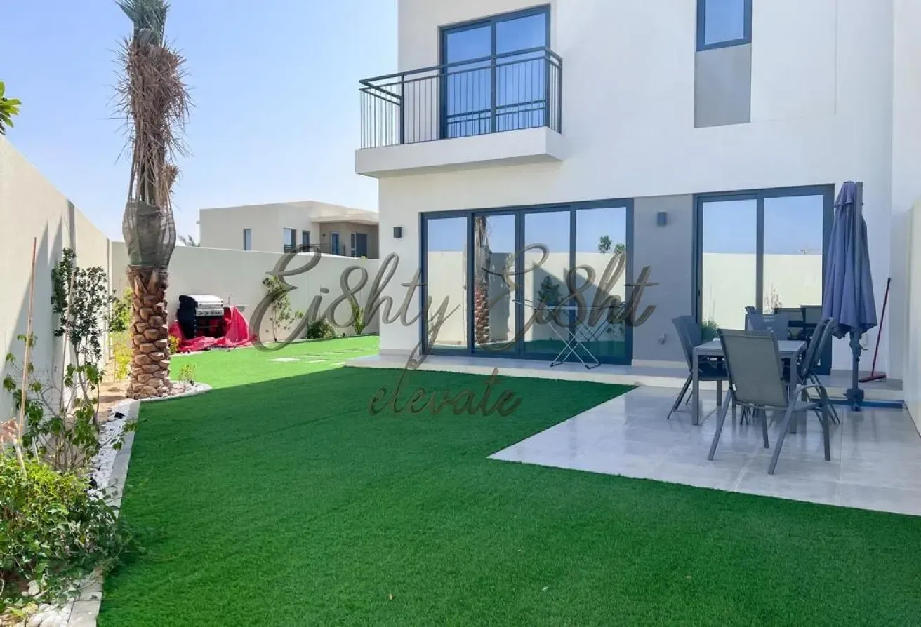 End Unit I Single Row I Huge Plot IPrime Community