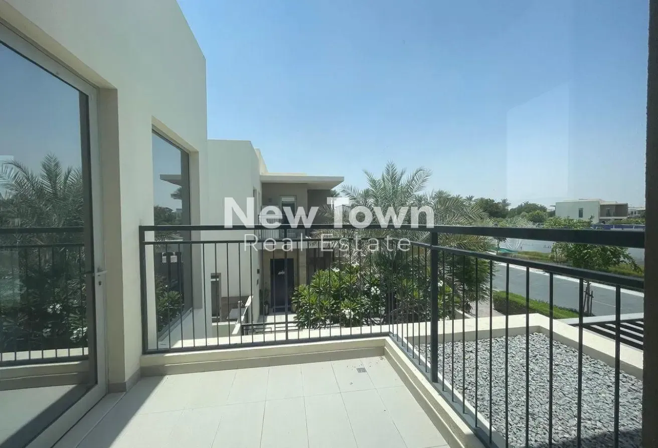 Corner Unit | Big Plot | Near to Amenities
