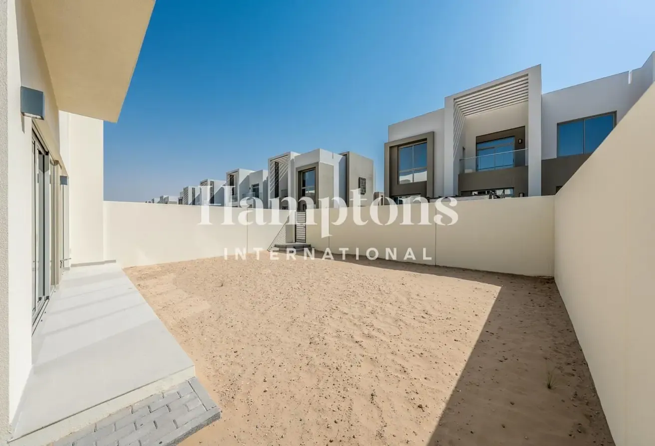 Big Plot | Conner Unit | Single Row | Great Offer