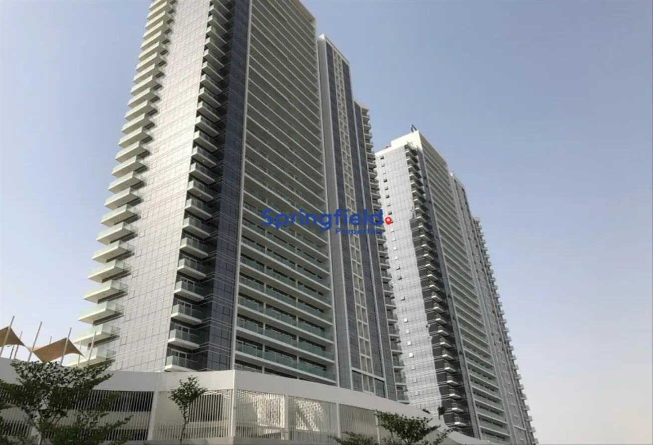 High-Floor Studio | Golf Course View | High ROI