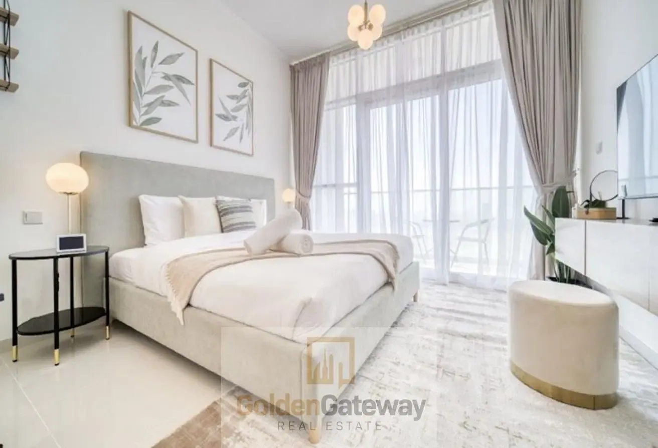 Beautifully Fully Furnished |Vacant | Road view