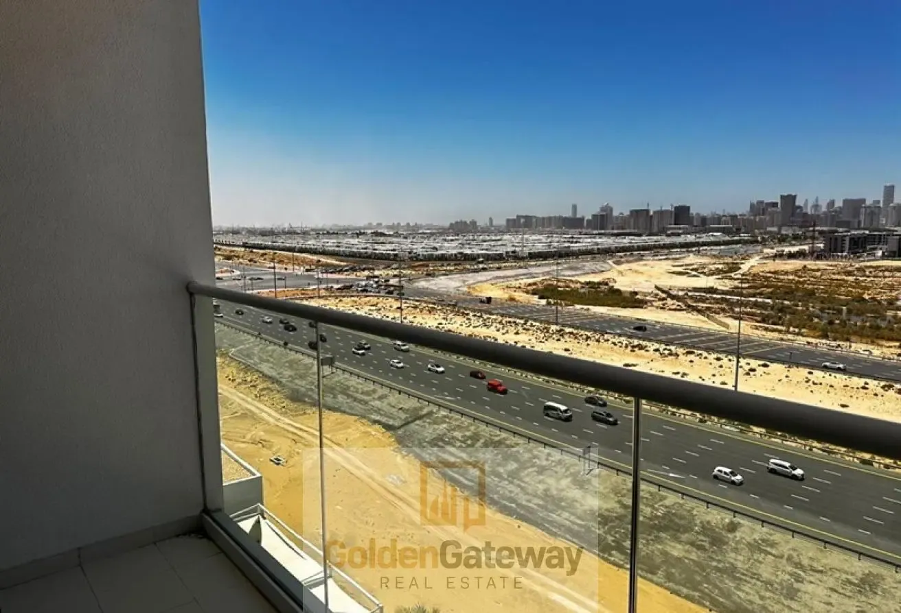 Beautifully Fully Furnished |Vacant | Road view