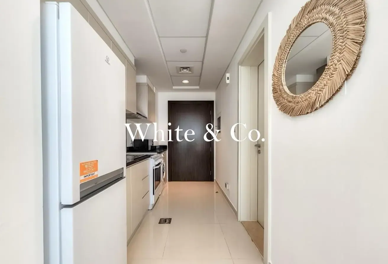 Mid Floor | Fully Furnished | Golf Facing