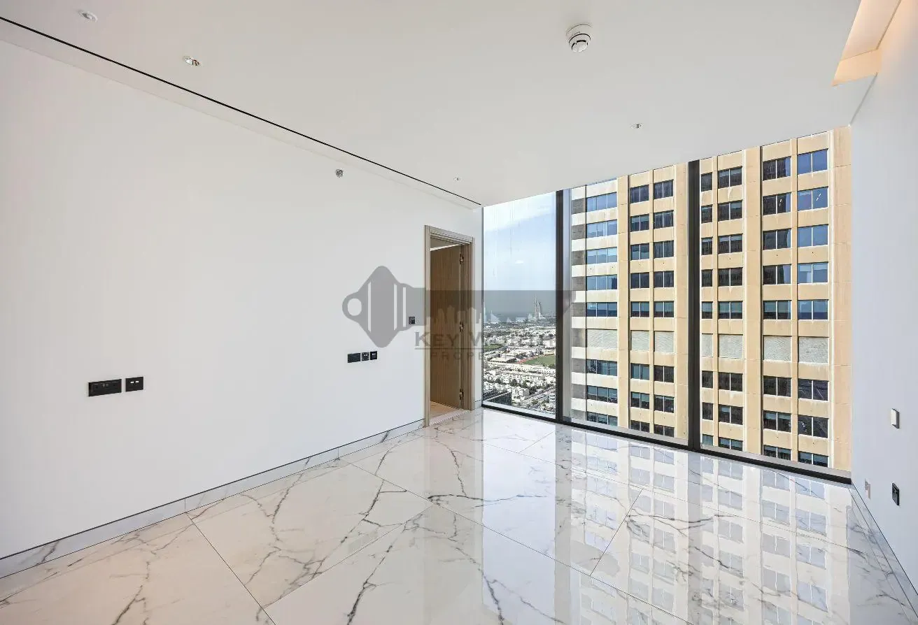 Below OP | City and Palm Views | Multiple Options