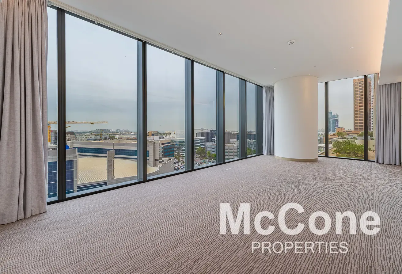 1 Series | Palm View | Luxury Penthouse