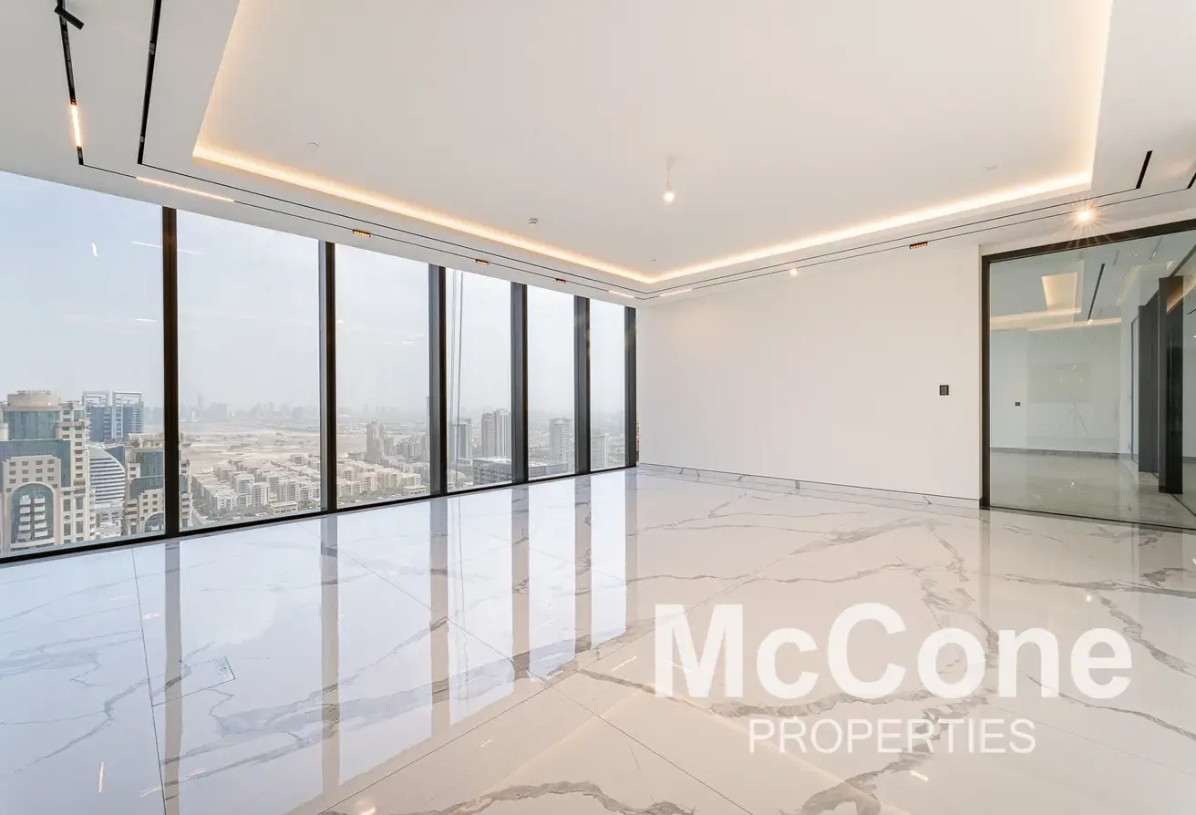 Luxury Penthouse | High Floor | Palm View Access