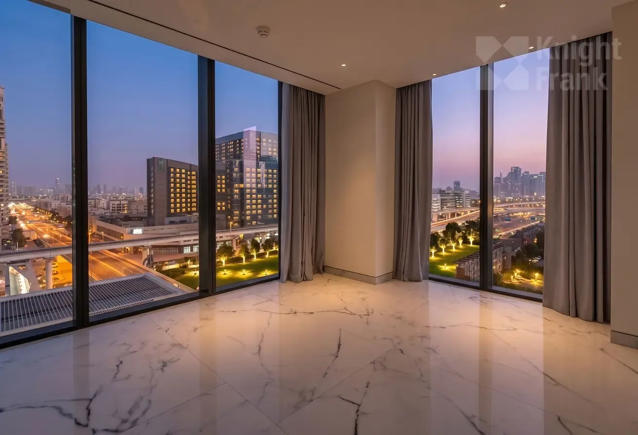 Spacious 4BR Apartment | High Floor