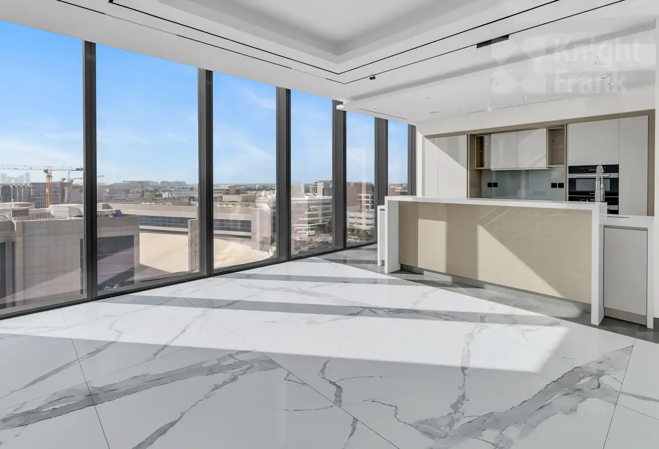 Spacious 4BR Apartment | High Floor