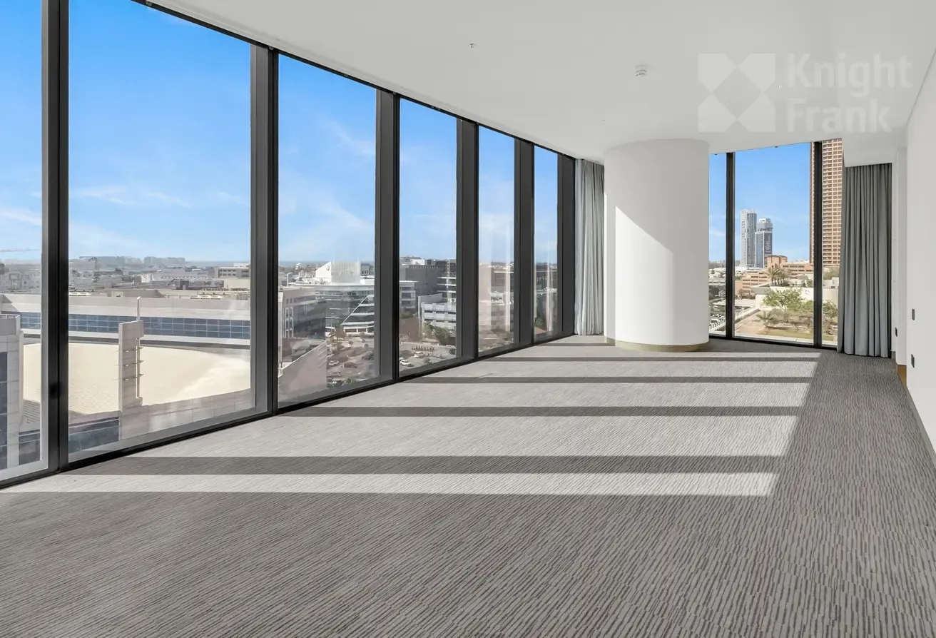 Spacious 4BR Apartment | High Floor