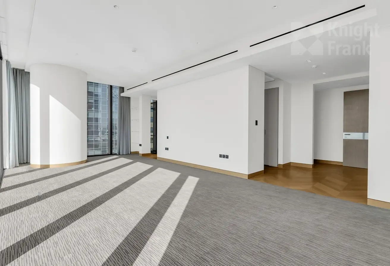 Spacious 4BR Apartment | High Floor