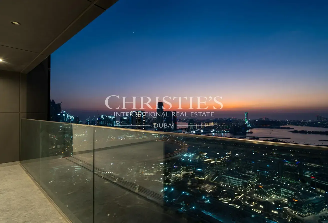 Stunning Apartment with Sea and Palm Views