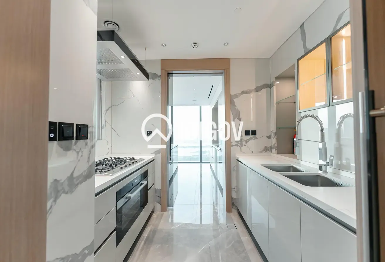 Skyline Luxuries | Spacious 4-Bed Apartment