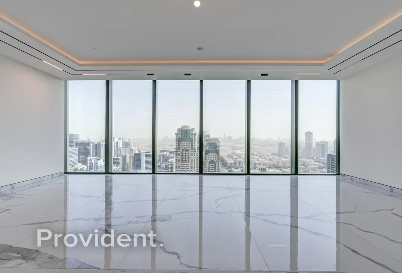 Exclusive | High Floor | Motivated Seller