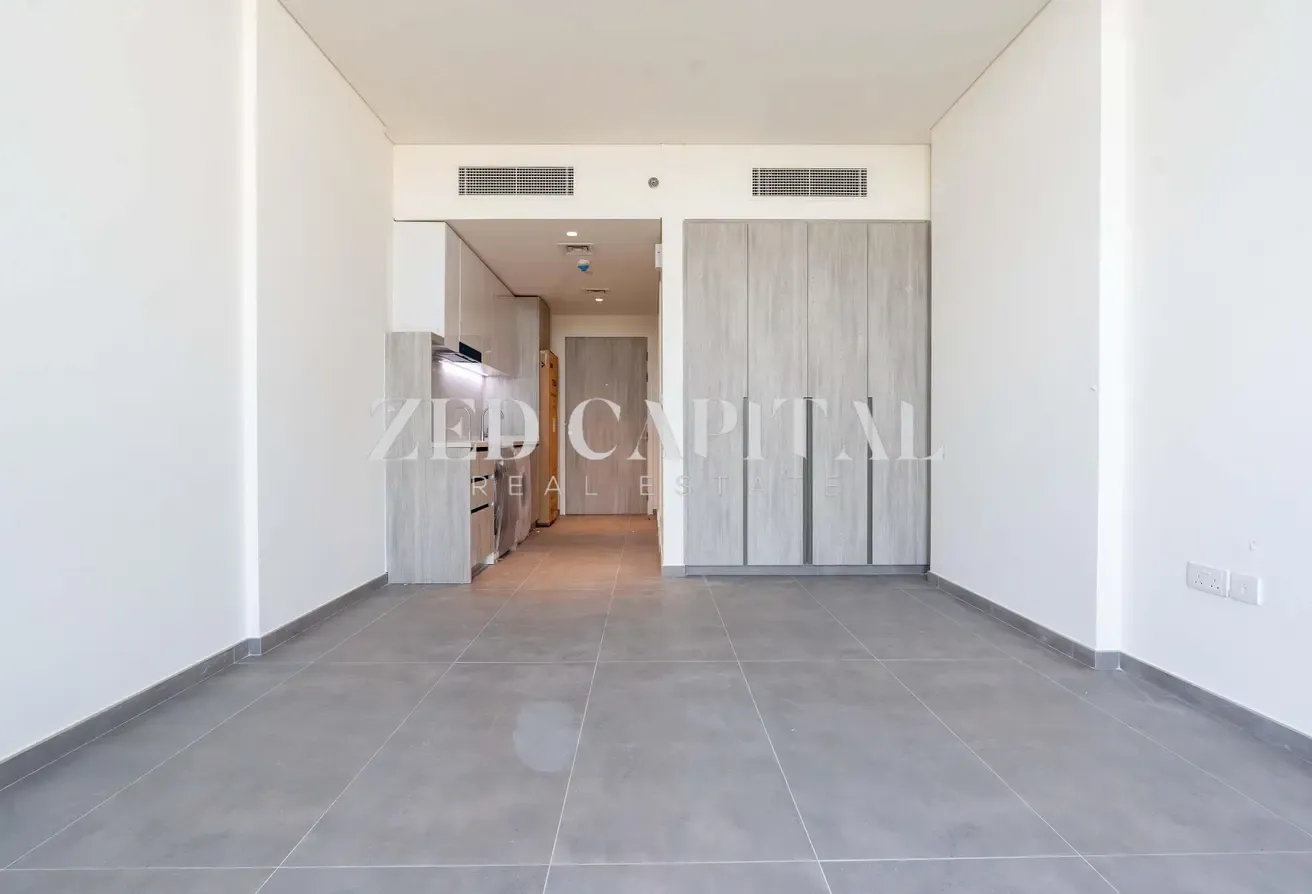 Exclusive Offer | Studio | JGE View | Move-In Now