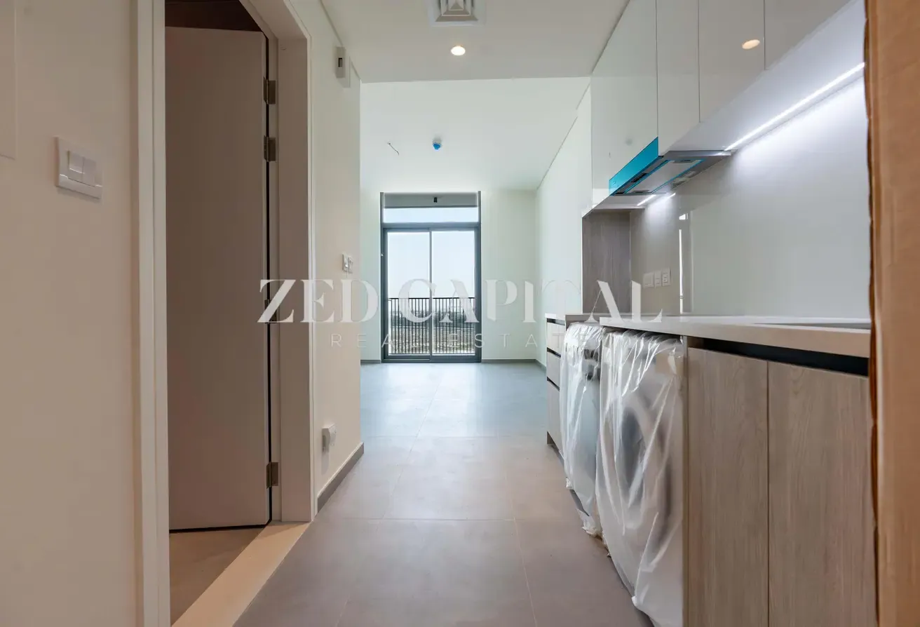 Exclusive Offer | Studio | JGE View | Move-In Now