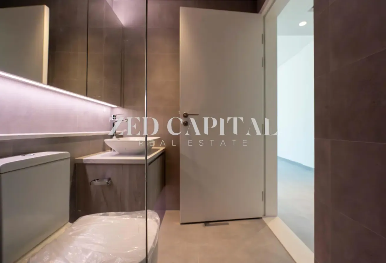 Exclusive Offer | Studio | JGE View | Move-In Now