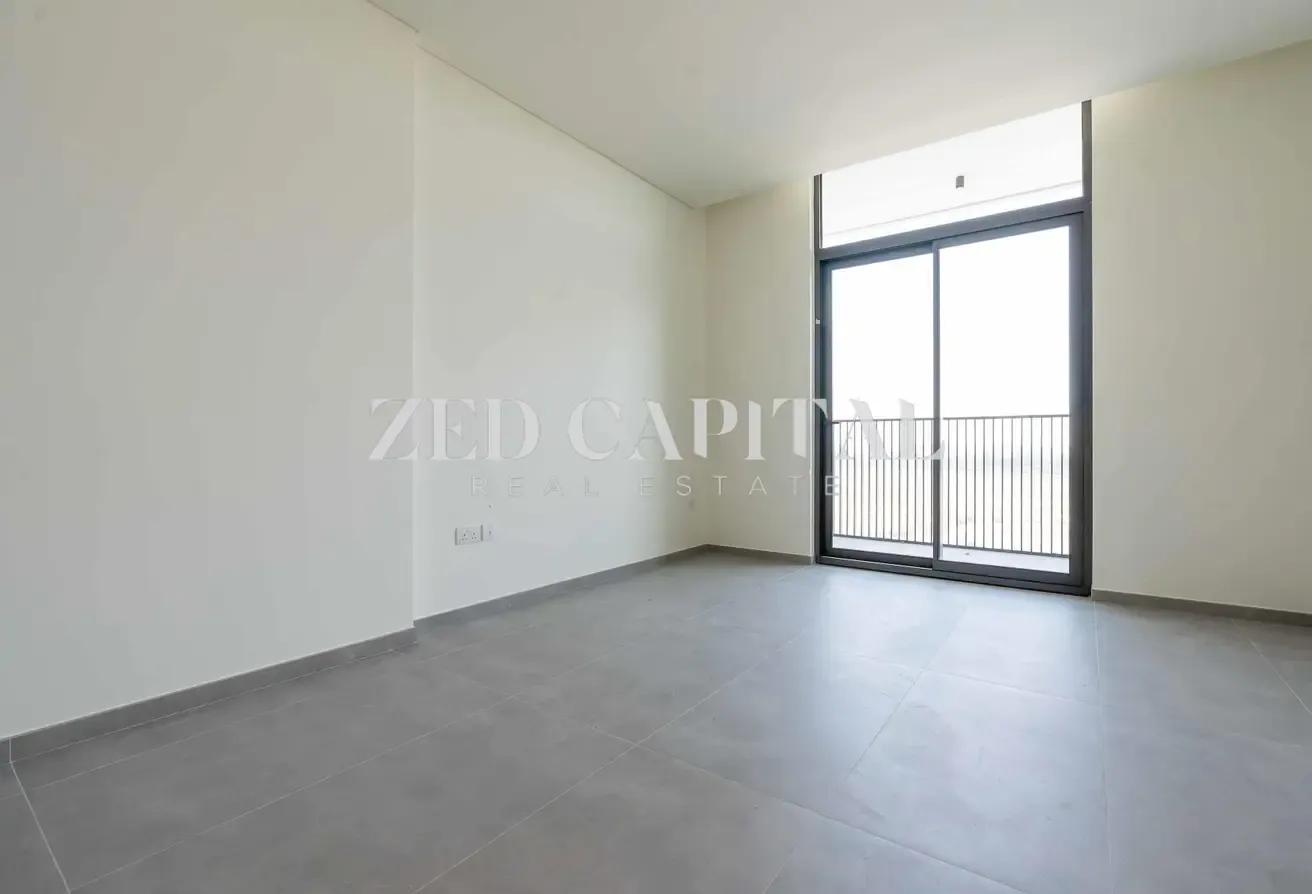 Exclusive Offer | Studio | JGE View | Move-In Now
