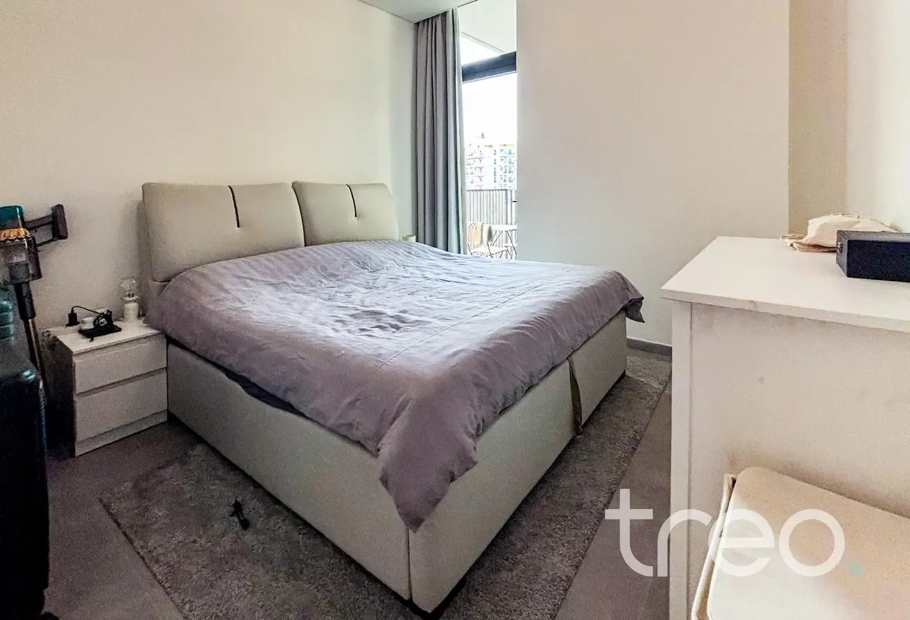 Fully furnished|Turn key and ready to move in