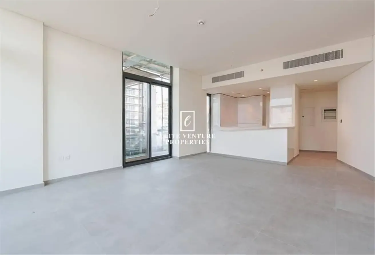 CORNER UNIT | ROAD VIEW | PRIME LOCATION