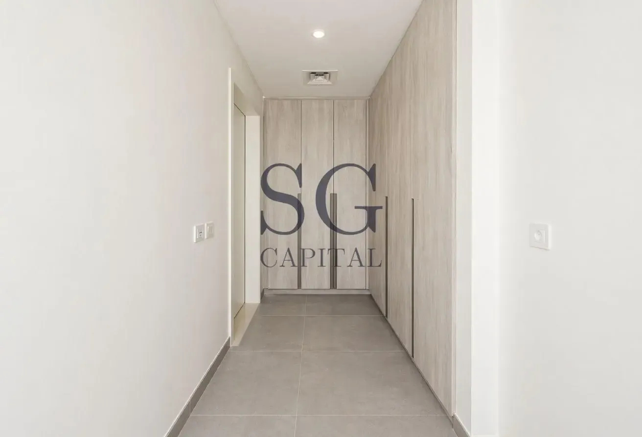 Brand New 1BR | Geniune Resale | Vacant