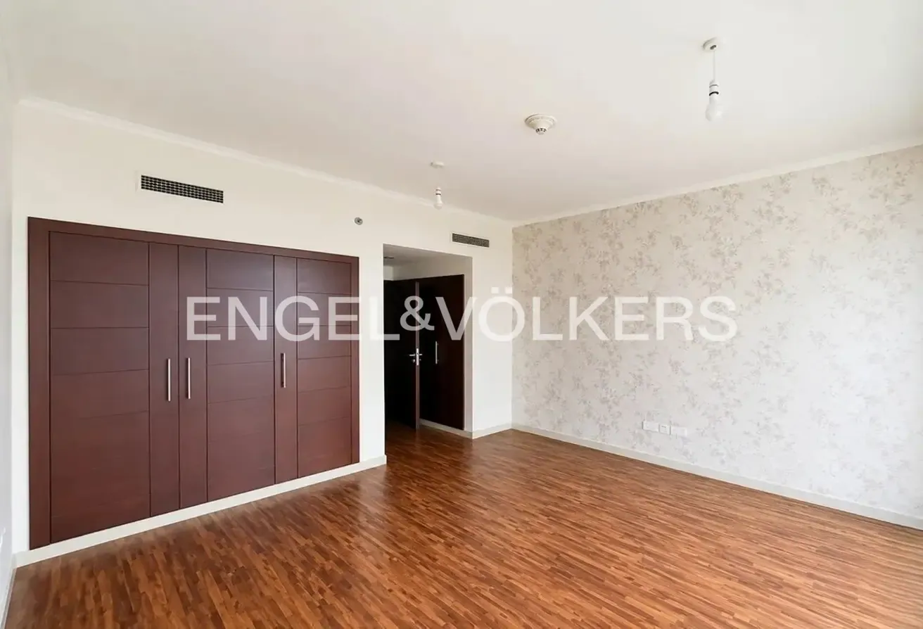 Prime location| Best deal| Bring offer