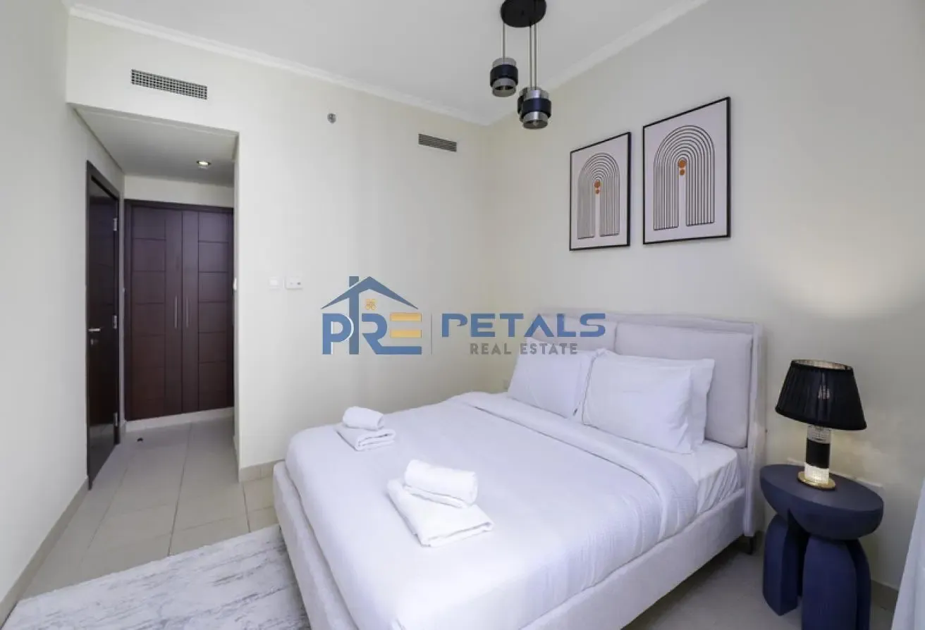 Best Deal Fully Furnished Burj Khalifa View Vacant