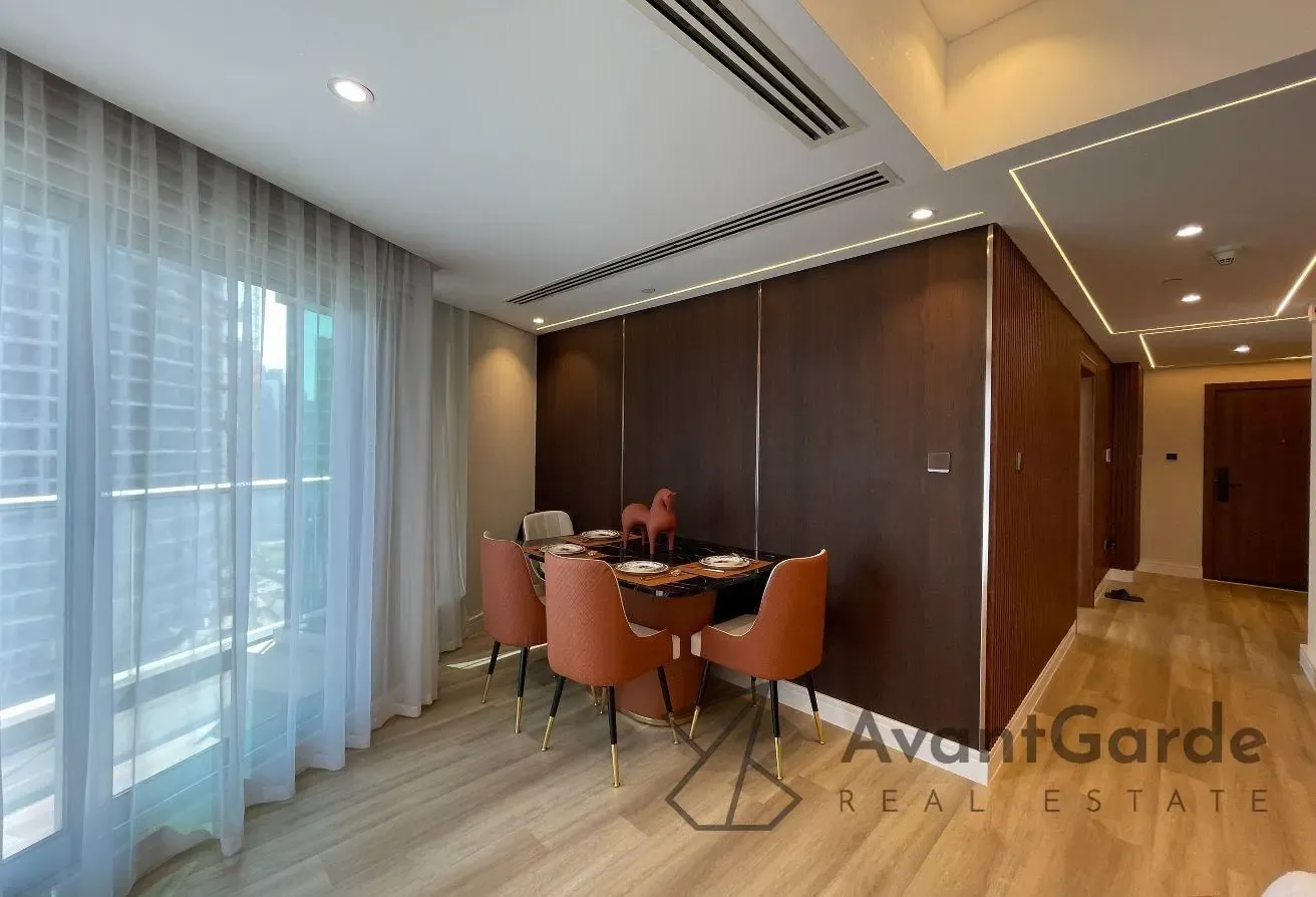High-End 1BR | Fully Upgraded and Fully Furnished