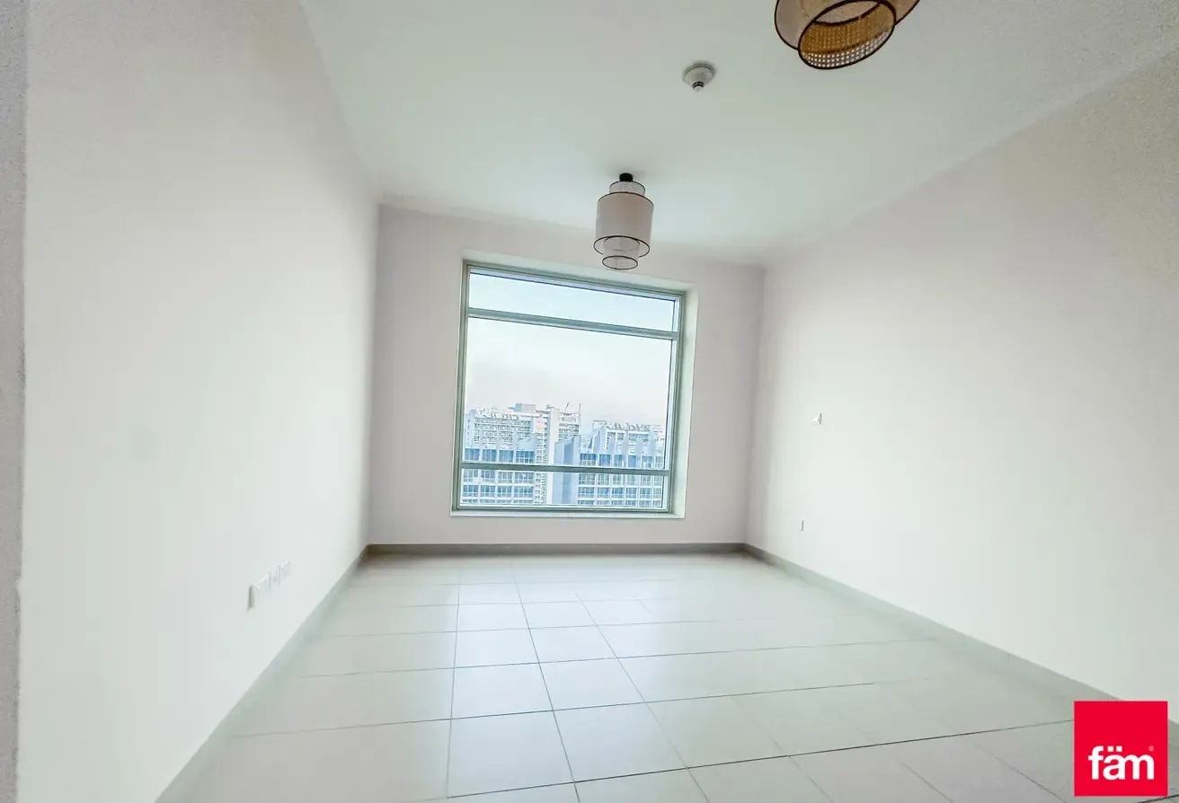 Renovated |Negotiable| Spacious