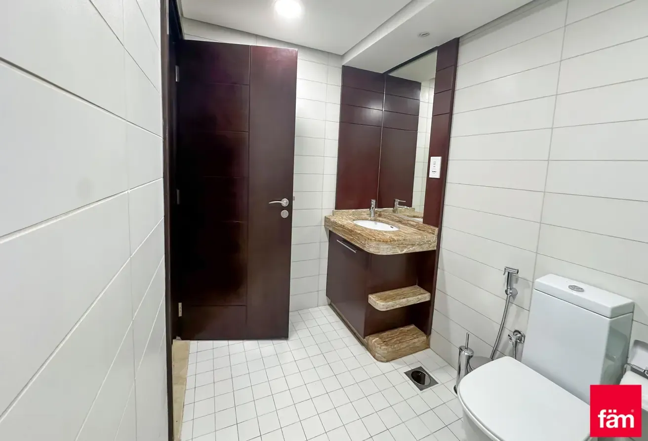Renovated |Negotiable| Spacious
