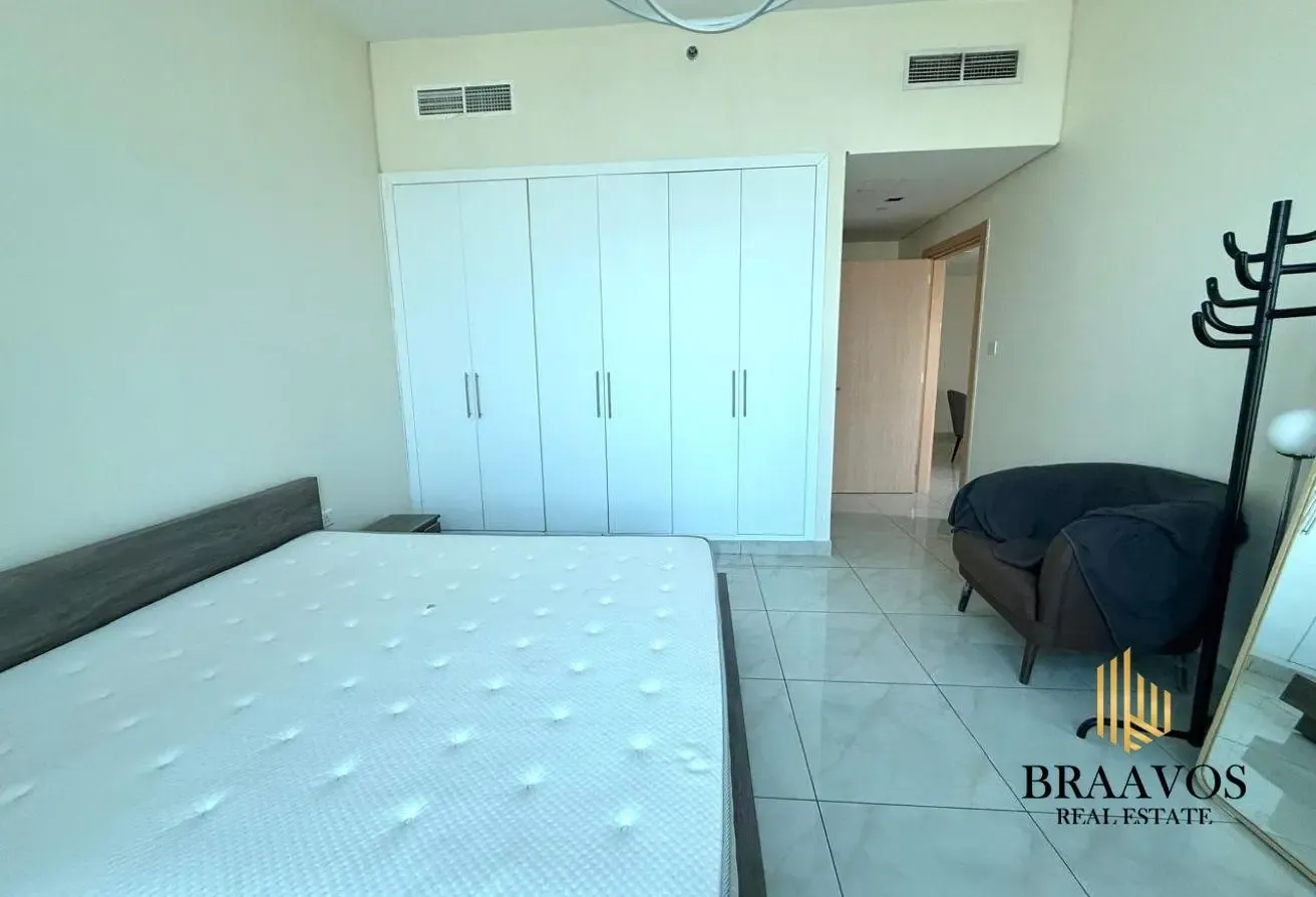 HIGH FLOOR | VACANT | CLOSED KITCHEN