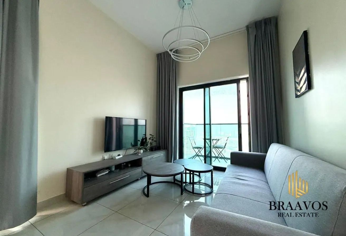 HIGH FLOOR | VACANT | CLOSED KITCHEN